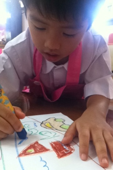 A Day in the Life of a Kindergarten Teacher in Thailand | Chasing Krista | Chanthaburi, Thailand